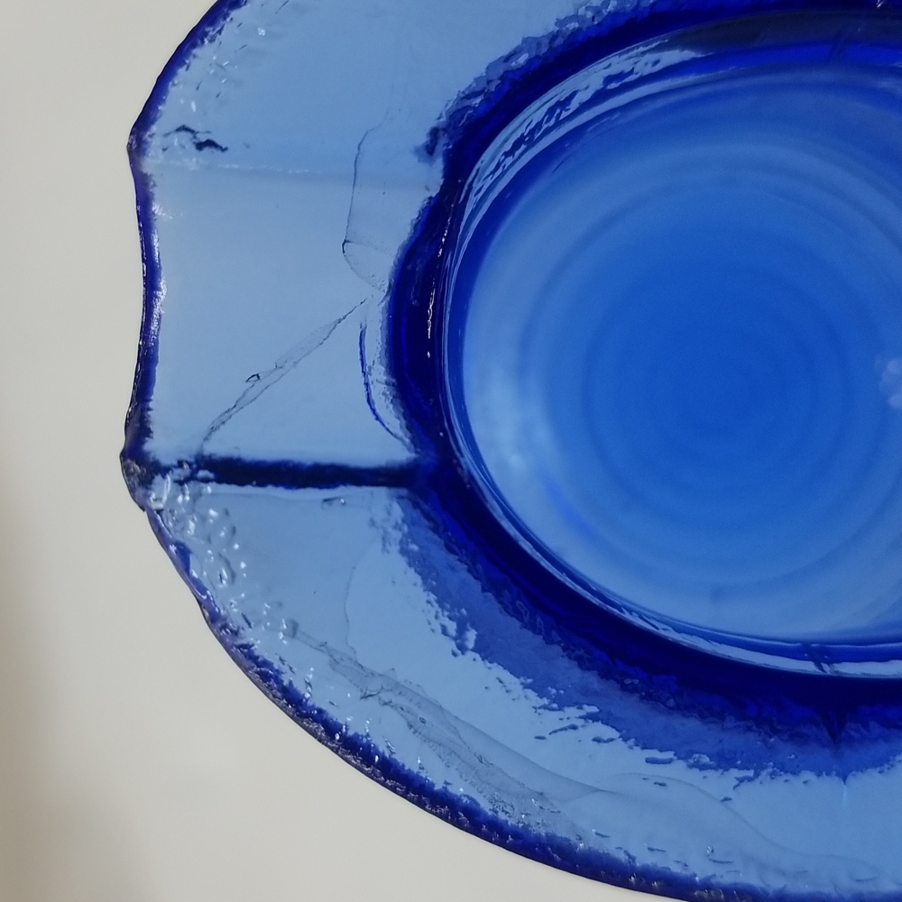 Vintage Blue Glass Tophat Ashtray - Picture 9 of 12
